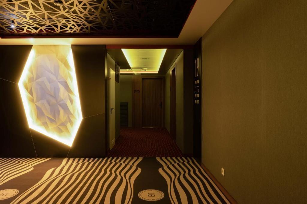 Cube House Apartment Kiev Ngoại thất bức ảnh